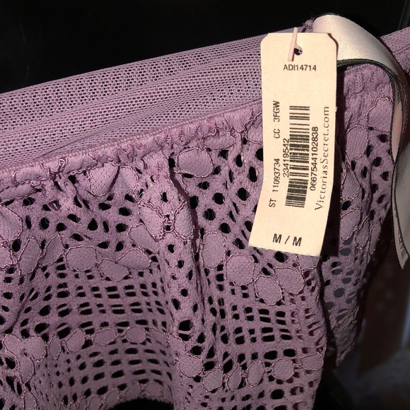 Victoria’s Secret lavender bandeau lace top - Picture 3 of 3